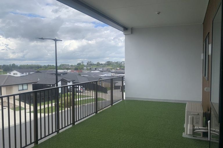 Photo of property in 4/65 Pragma Rise