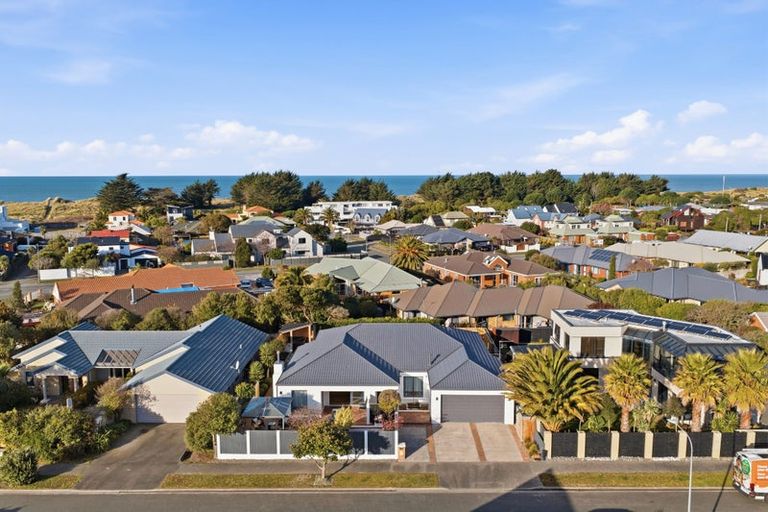 Photo of property in 3 Cordyline Place, Waimairi Beach, Christchurch, 8083