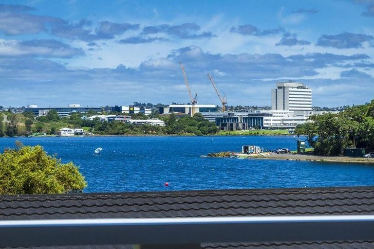 Photo of property in 11 Eric Price Avenue, Takapuna, Auckland, 0620