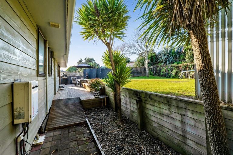 Photo of property in 5 Hobart Drive, Spotswood, New Plymouth, 4310