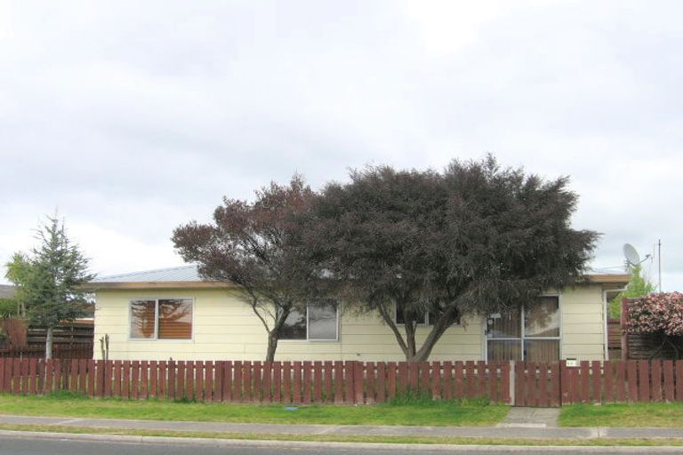 Photo of property in 90a Gloucester Road, Mount Maunganui, 3116