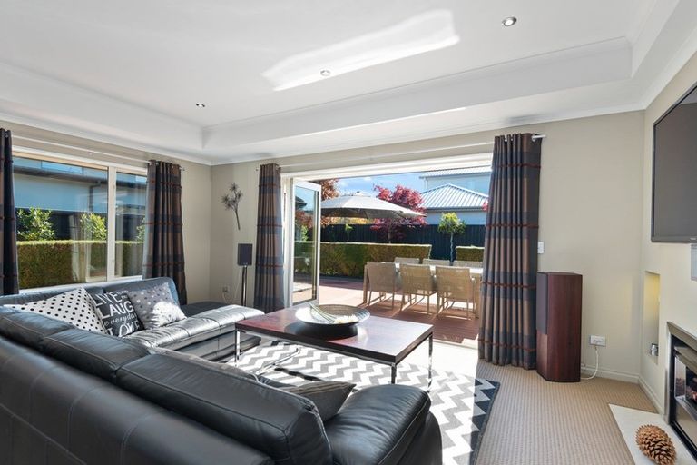 Photo of property in 10 Ruby Avenue, Northwood, Christchurch, 8051