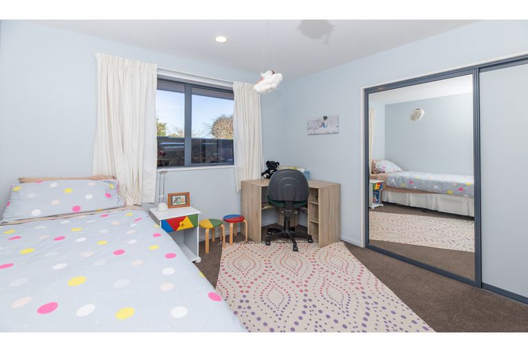 Photo of property in 18 Durrell Way, Rolleston, 7614