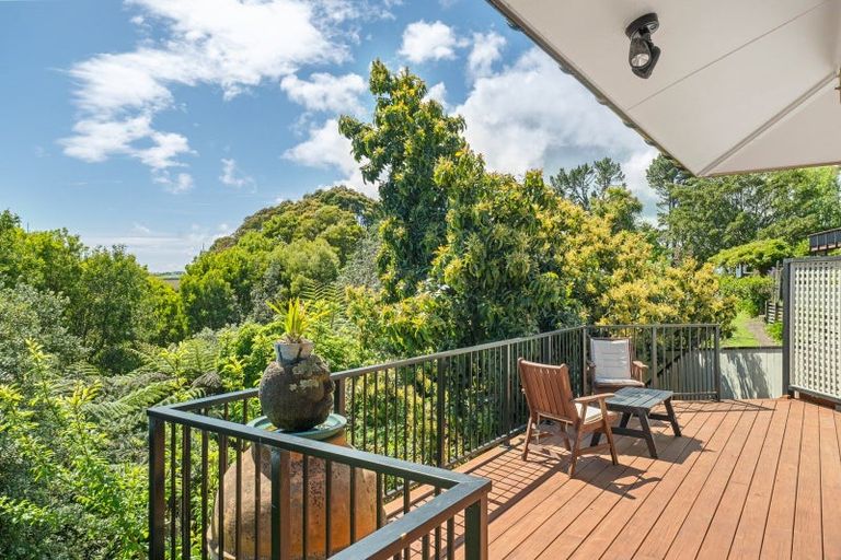 Photo of property in 23a Donnelly Street, Oakura, 4314