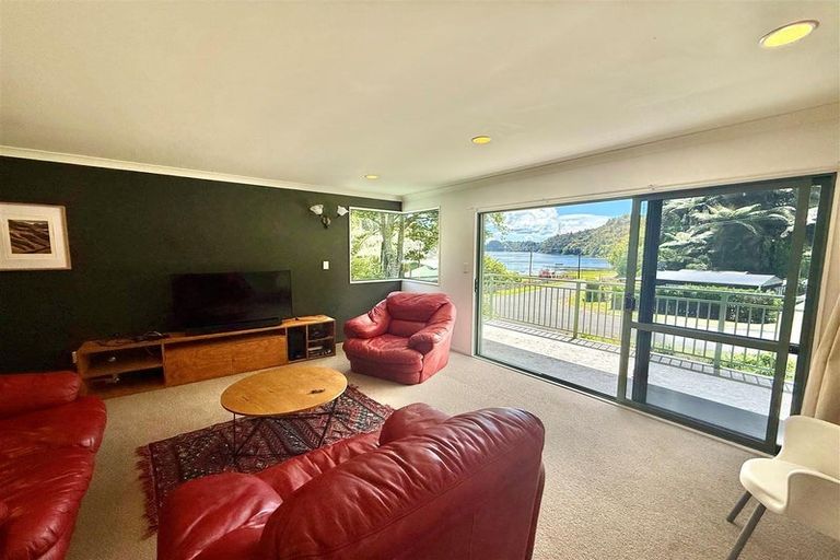 Photo of property in 36 Tombleson Road, Lake Rotoma, Rotorua, 3074