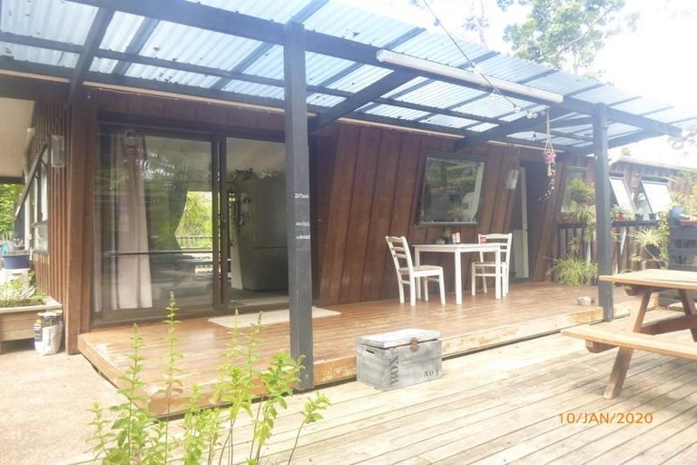 Photo of property in 43 Birdwood Road, Swanson, Auckland, 0612