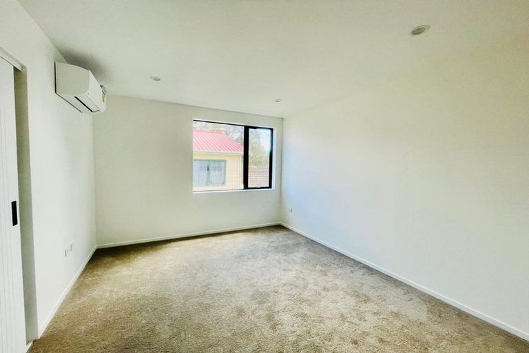 Photo of property in 9a Rountree Place, Conifer Grove, Takanini, 2112