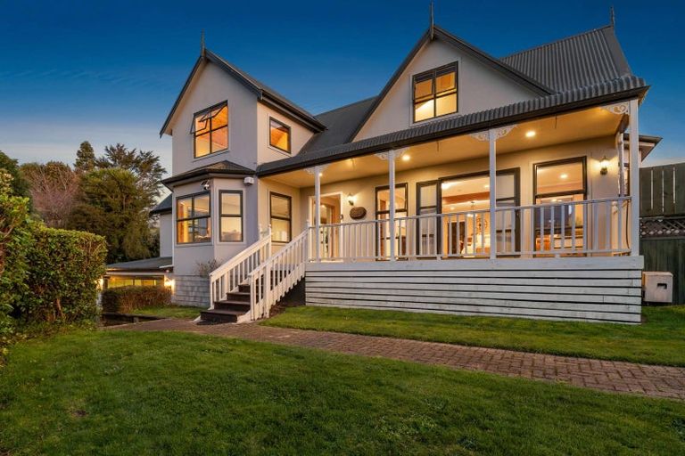 Photo of property in 43 Thelma Place, Lynmore, Rotorua, 3010