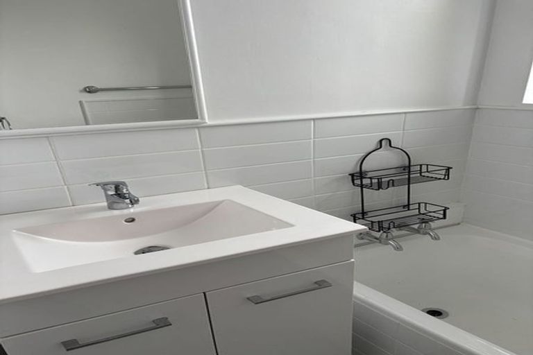 Photo of property in 41 Outram Grove, Kelson, Lower Hutt, 5010