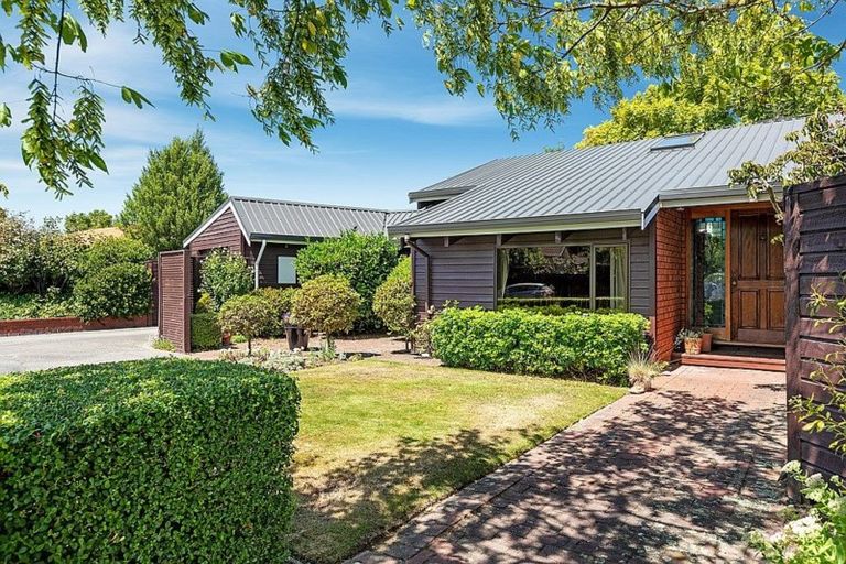 Photo of property in 26 Lakewood Drive, Burwood, Christchurch, 8083