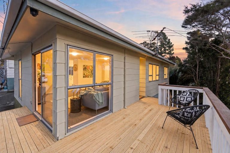 Photo of property in 2/159a Manuka Road, Bayview, Auckland, 0629