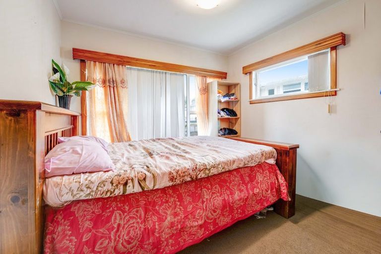 Photo of property in 61 Halver Road, Hillpark, Auckland, 2102