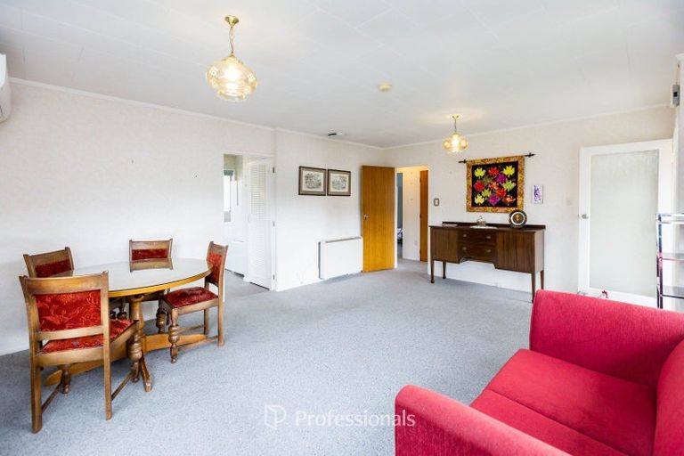 Photo of property in 28b Roband Crescent, Brown Owl, Upper Hutt, 5018