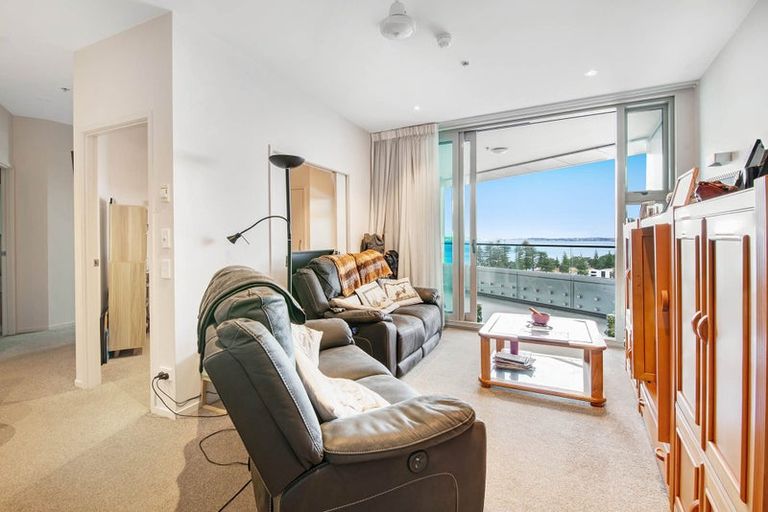 Photo of property in 1115/11 Tamariki Avenue, Kelston, Auckland, 0602