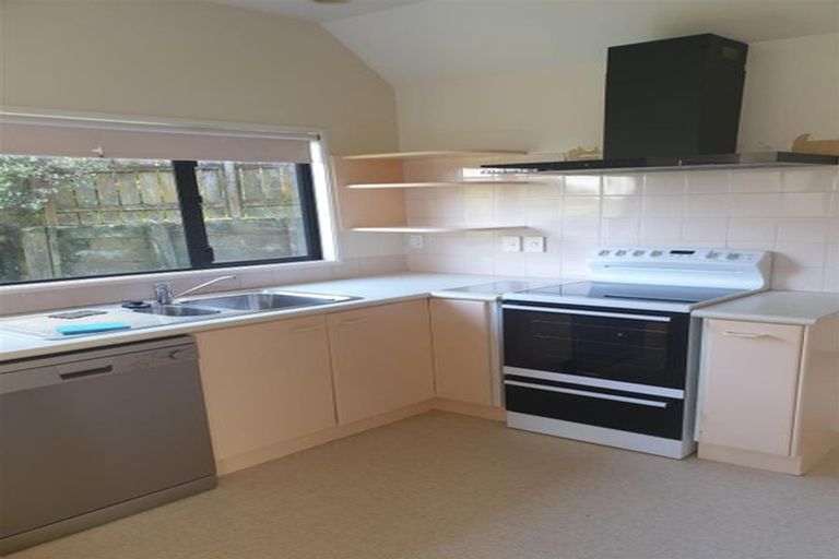 Photo of property in 1/30 Mccahill Views, Botany Downs, Auckland, 2010