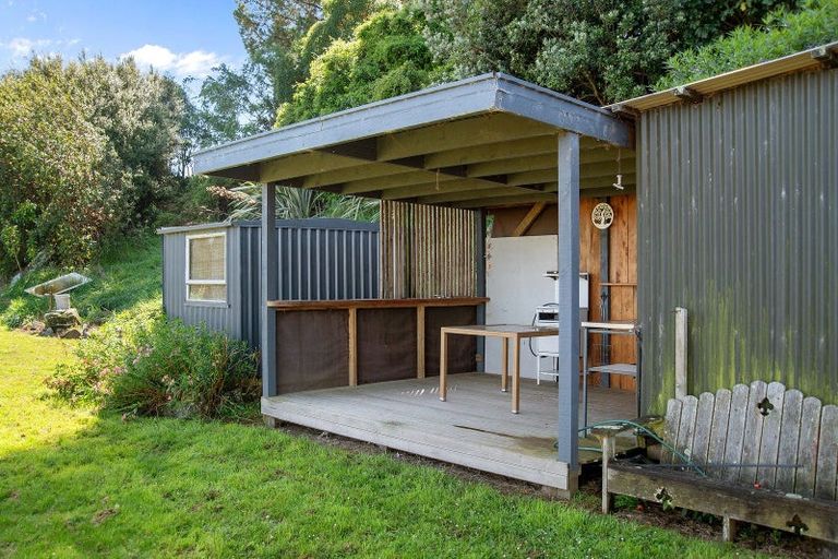 Photo of property in 206 Okains Bay Road, Robinsons Bay, 7581