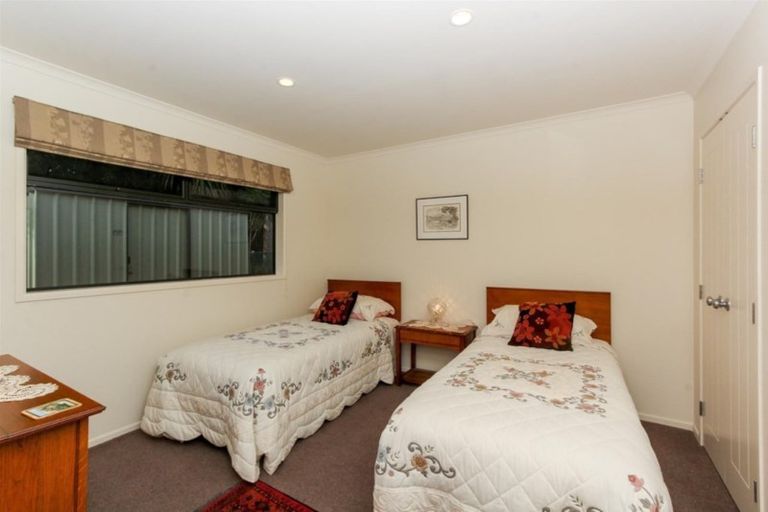 Photo of property in 12 Manuka Place, Whalers Gate, New Plymouth, 4310