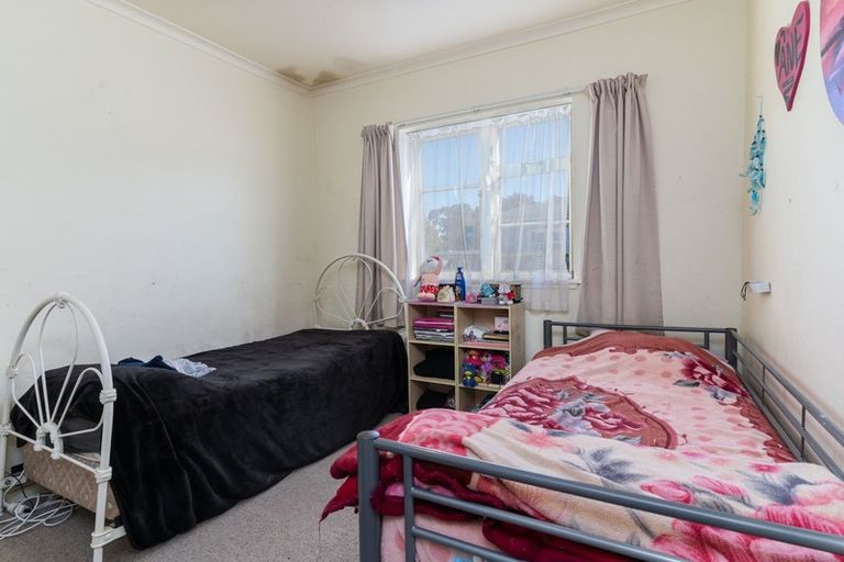 Photo of property in 30 Johnston Street, Featherston, 5710