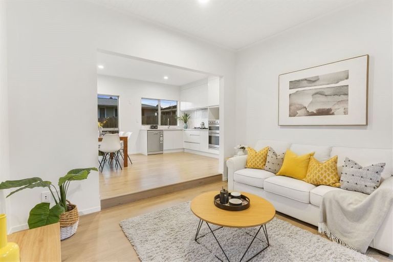 Photo of property in 19a Wylie Avenue, Sunnynook, Auckland, 0620