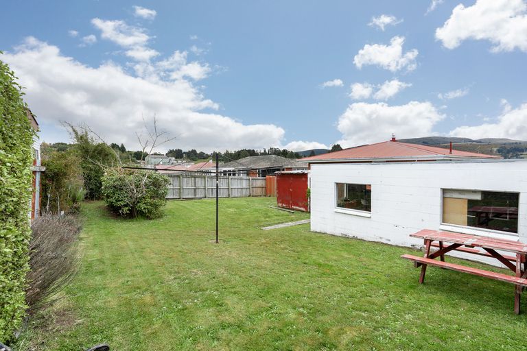 Photo of property in 321 Brockville Road, Brockville, Dunedin, 9011