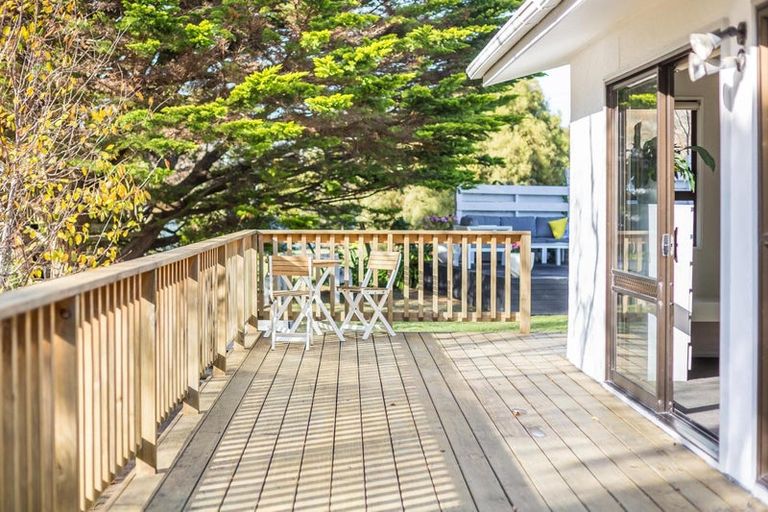 Photo of property in 22 Solander Place, Whitby, Porirua, 5024
