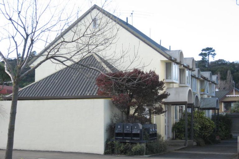 Photo of property in 4/894 Cumberland Street, North Dunedin, Dunedin, 9016