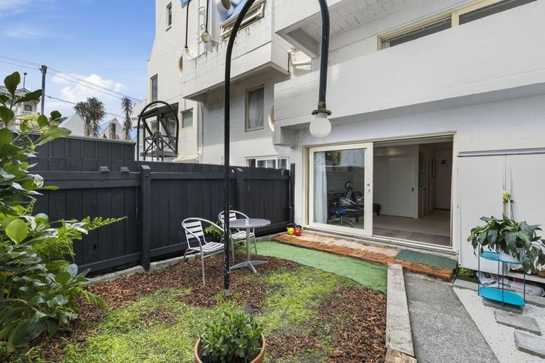 Photo of property in Park Mews, 14/62 Moxham Avenue, Hataitai, Wellington, 6021