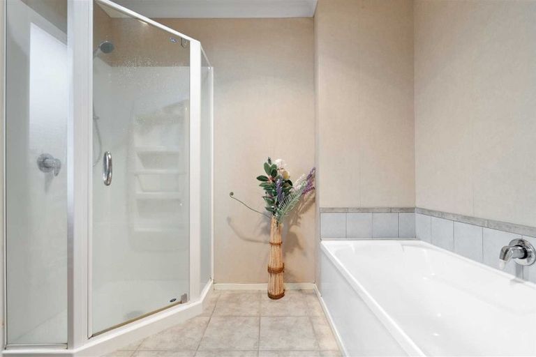 Photo of property in 97 Valley Road, Pukekohe, 2120