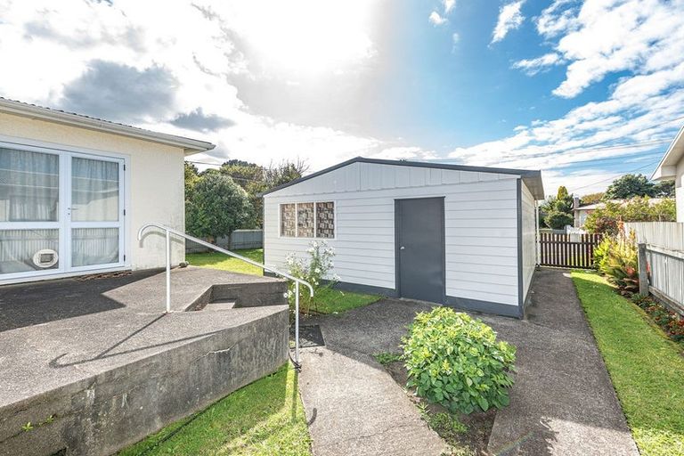Photo of property in 3 Harris Place, Gonville, Whanganui, 4501