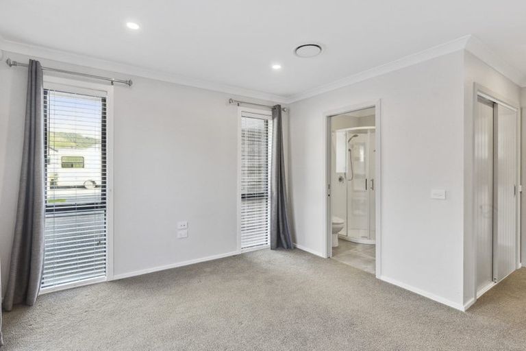 Photo of property in 5 Pohe Street, Waikanae, 5036