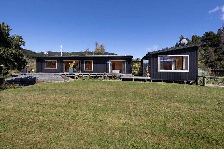 Photo of property in 538 Riwaka-sandy Bay Road, Kaiteriteri, Motueka, 7197