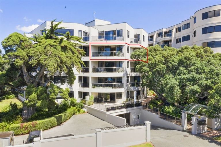 Photo of property in 3a/5 The Promenade, Takapuna, Auckland, 0622