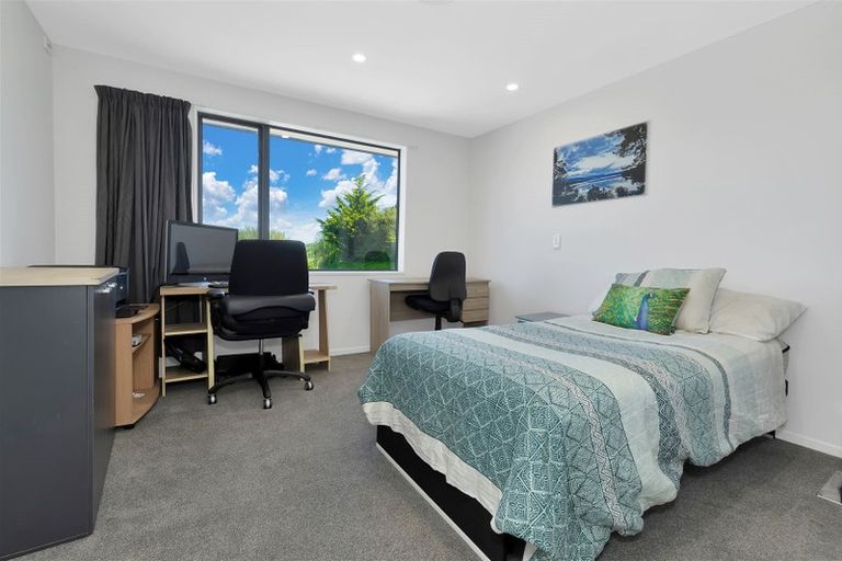 Photo of property in 66 Queens Avenue, Waikuku Beach, 7402
