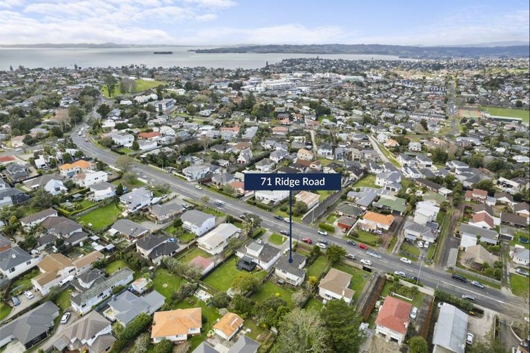 Photo of property in 71 Ridge Road, Howick, Auckland, 2014