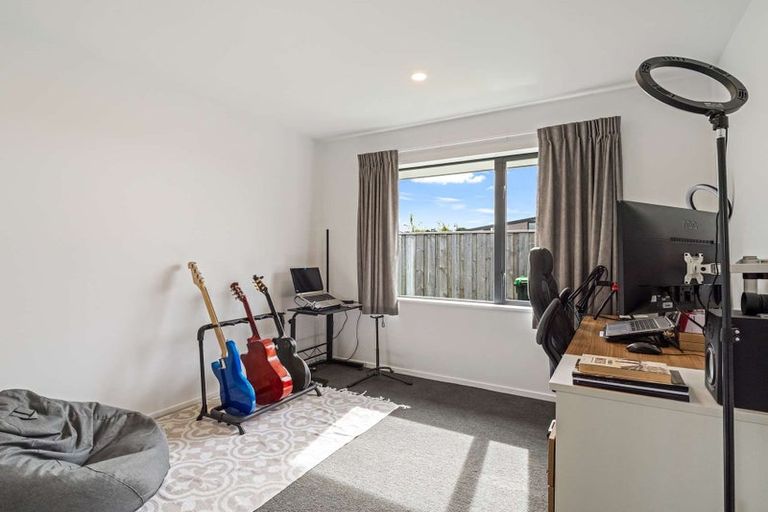 Photo of property in 119 Shillingford Boulevard, Rolleston, 7615