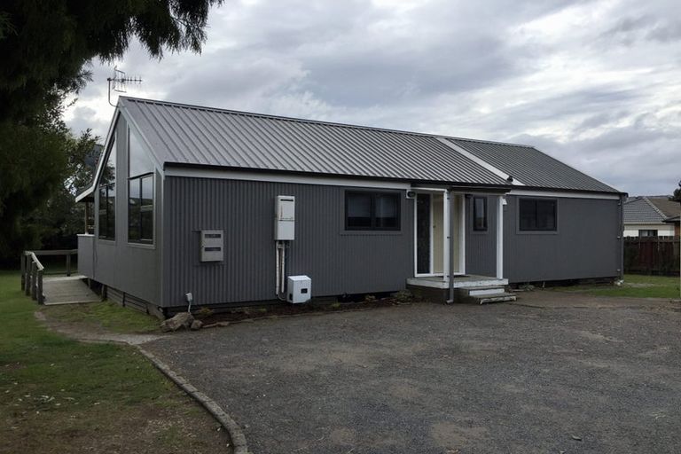 Photo of property in 31 Burton Place, Owhata, Rotorua, 3010