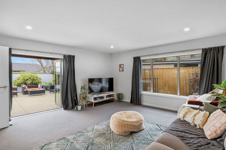 Photo of property in 16 East Ellington Drive, Mairehau, Christchurch, 8052