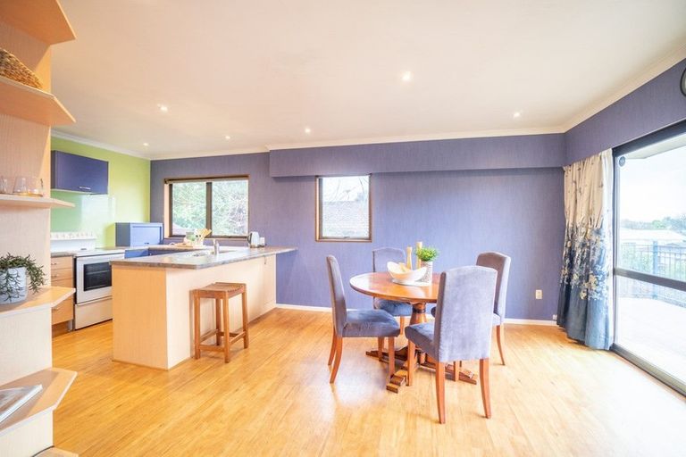 Photo of property in 3 Wharite Place, Awapuni, Palmerston North, 4412