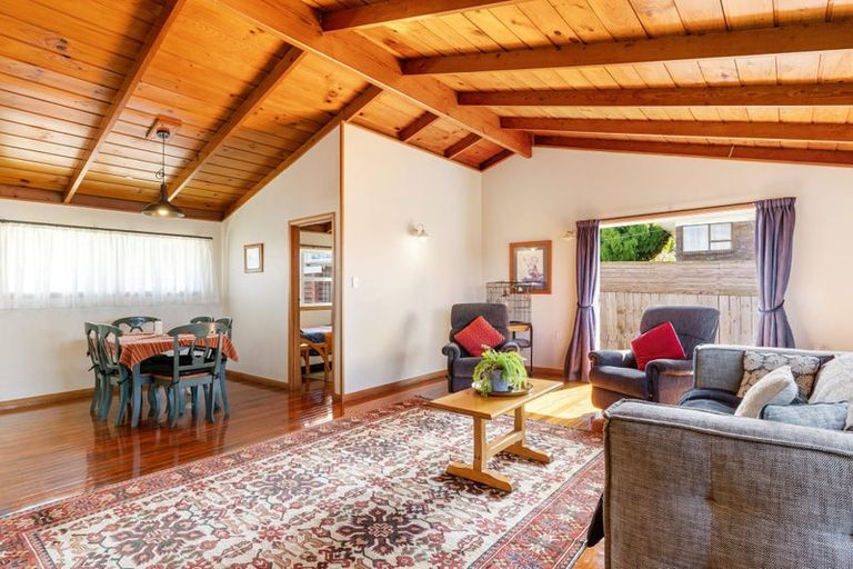 Photo of property in 52b Tirimoana Road, Te Atatu South, Auckland, 0602