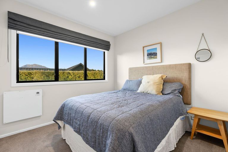 Photo of property in 47 Minaret Ridge, Wanaka, 9305