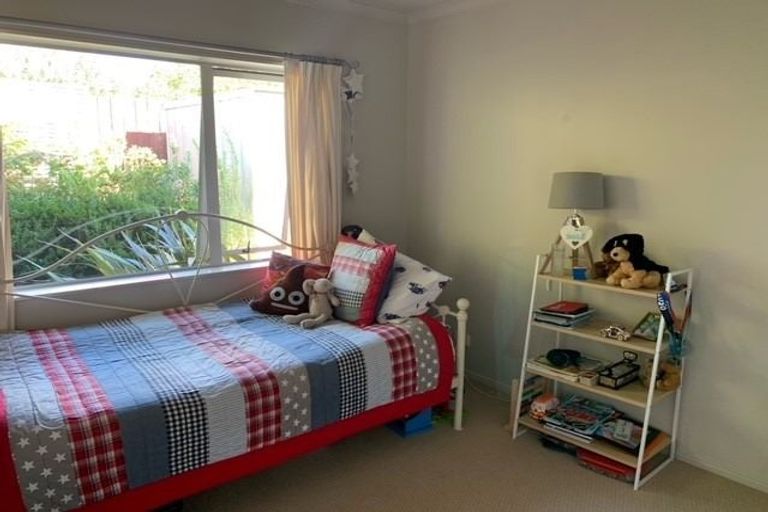 Photo of property in 9 Fergy Crescent, Wattle Downs, Auckland, 2103