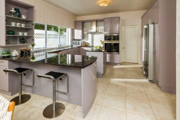 Photo of property in 78 Becroft Drive, Forrest Hill, Auckland, 0620