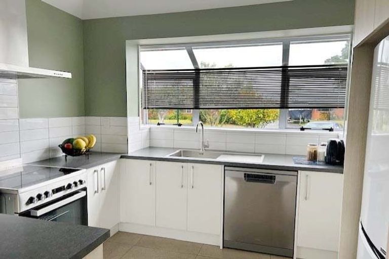 Photo of property in 12b Melford Close, Rangiora, 7400