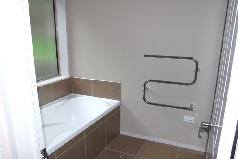 Photo of property in 83 Hindmarsh Drive, Rangatira Park, Taupo, 3330