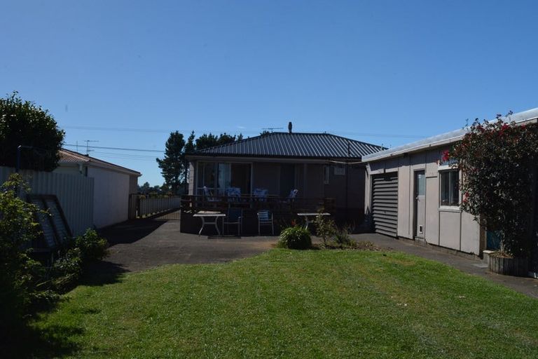 Photo of property in 446 Carrington Street, Upper Vogeltown, New Plymouth, 4310