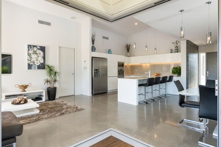 Photo of property in 42 Cassinia Close, Papamoa Beach, Papamoa, 3118