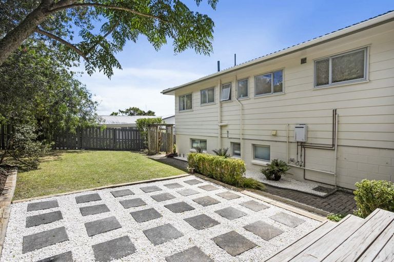 Photo of property in 11 Hague Place, Birkenhead, Auckland, 0626