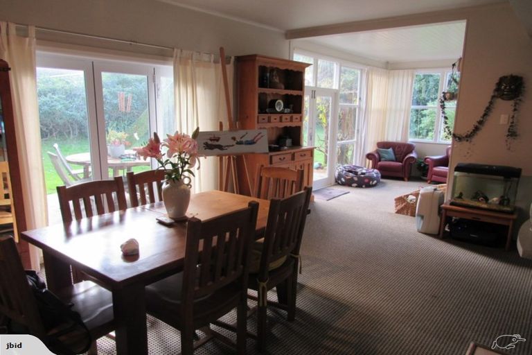 Photo of property in 404 Muritai Road, Eastbourne, Lower Hutt, 5013