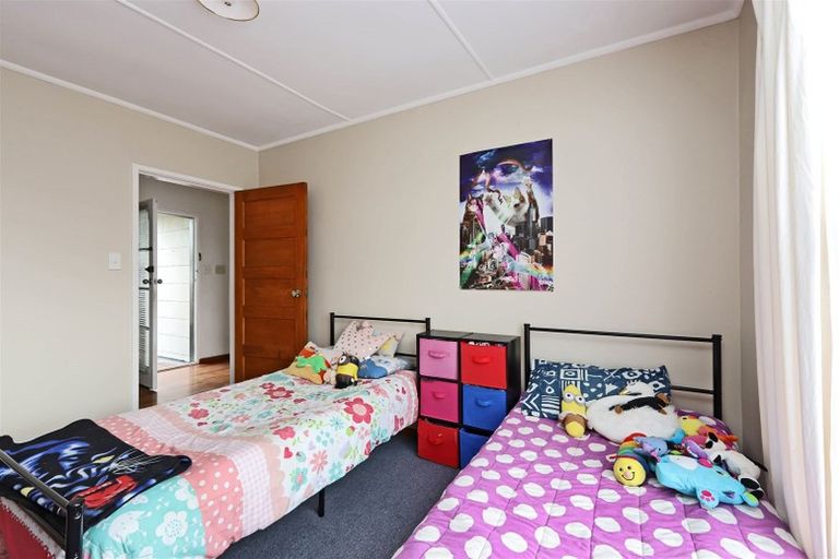 Photo of property in 1011 Hood Street, Mayfair, Hastings, 4122