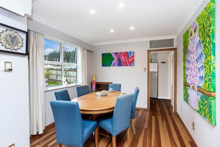 Photo of property in 40 Moeraki Road, Maoribank, Upper Hutt, 5018